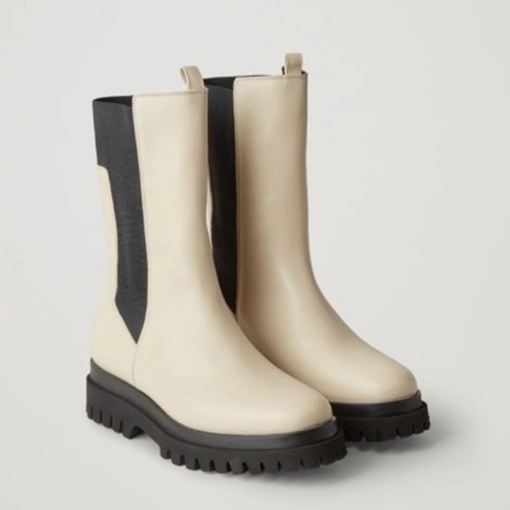Brand New COS Leather Ankle Chelsea Boots (Cream and Black Color)